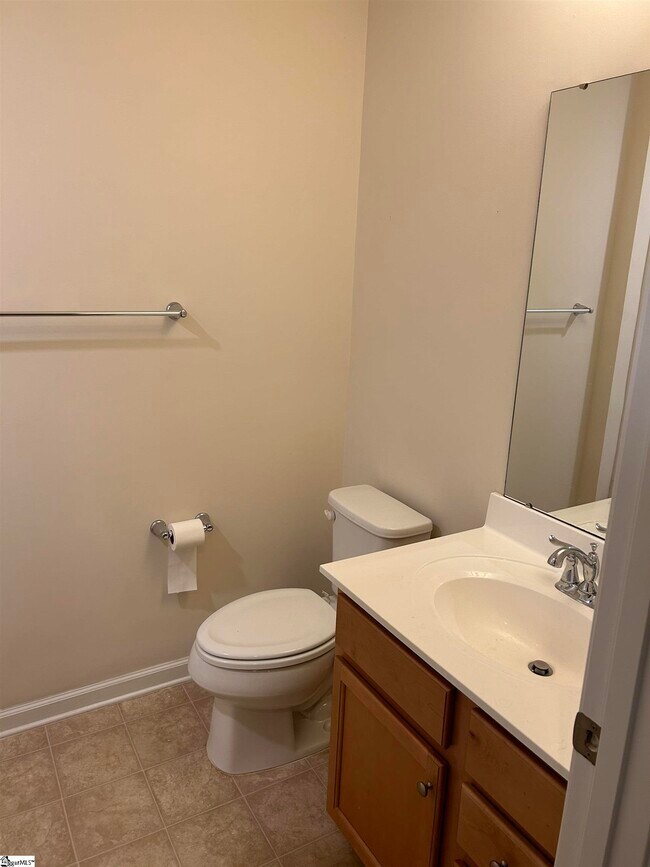 Building Photo - 129 Middleby Way