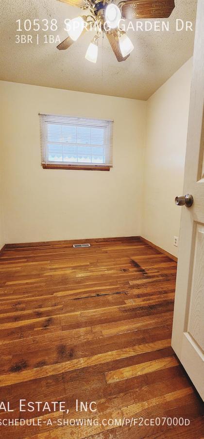 Building Photo - 10538 Spring Garden Dr