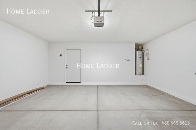 Building Photo - 1360 W Inca Dr
