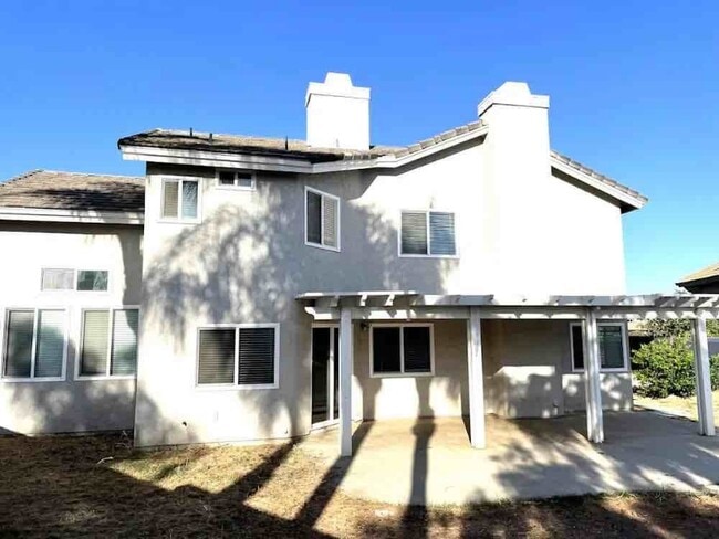 Building Photo - 10270 Hole Ave