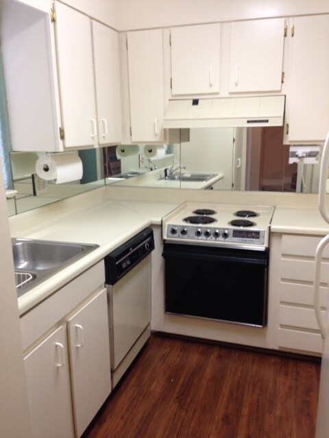 Building Photo - 802 Vestavia Villa Ct