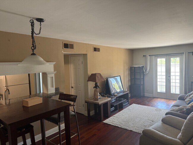 Building Photo - 3625 Saint Charles Ave