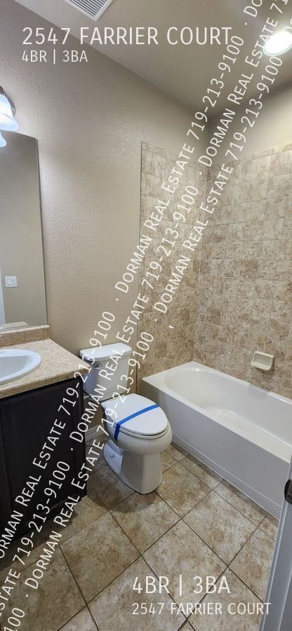 Building Photo - 2547 Farrier Ct