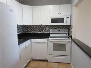 Building Photo - 1421 S Ocean Blvd