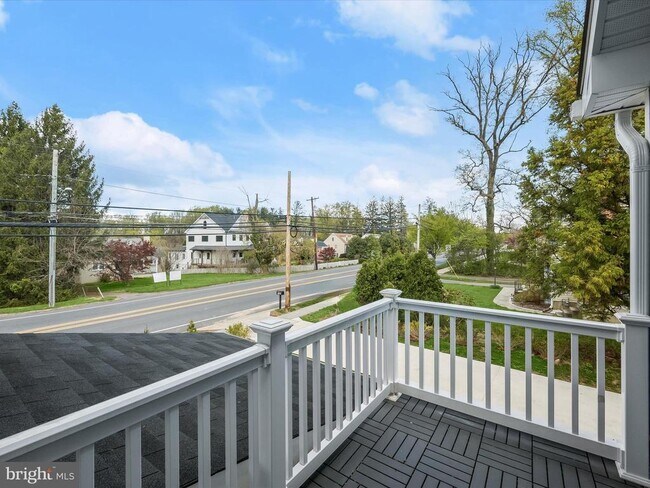 Building Photo - 700 Olney Sandy Spring Rd