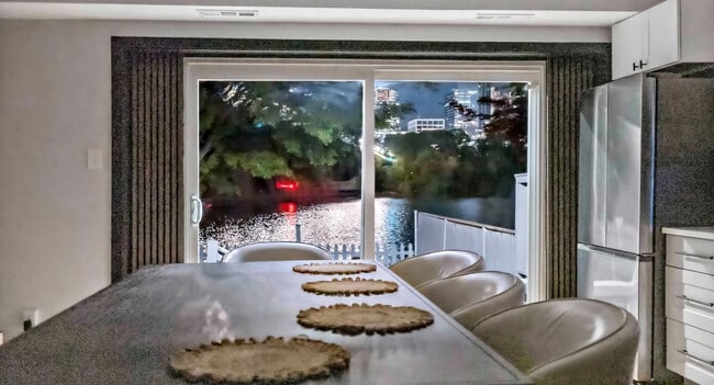 Building Photo - 3590 Water St NW