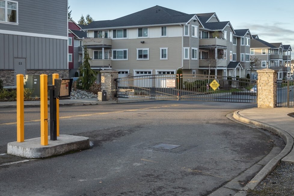 Building Photo - 13203 97th Ave E