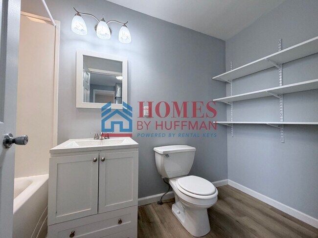 Building Photo - Three Bedroom House | Now Available