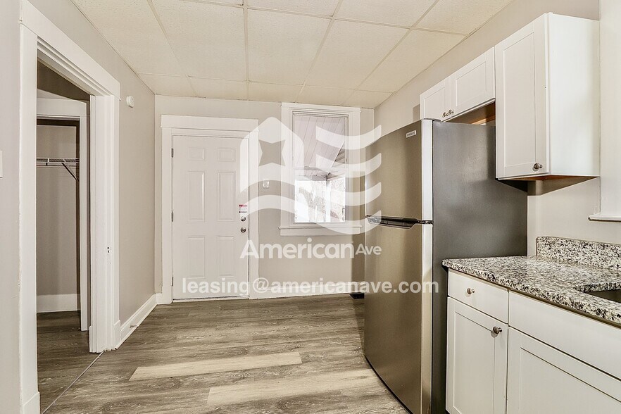 Building Photo - 2309 Date St