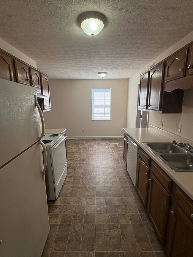 Building Photo - 1611 Flanigan Ct