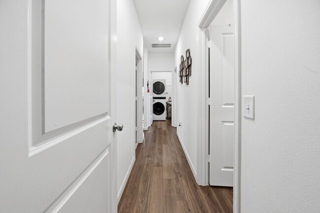 Building Photo - 16306 Fontana Ct