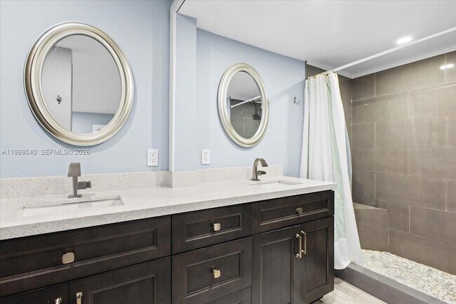 Building Photo - 6001 N Falls Cir Dr