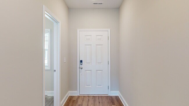 Building Photo - Robinson Floor Plan