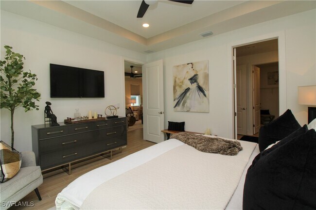 Building Photo - 8857 Oceana Wy