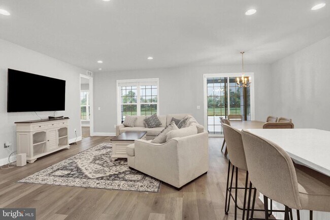Building Photo - 3113 Bullfinch Ln