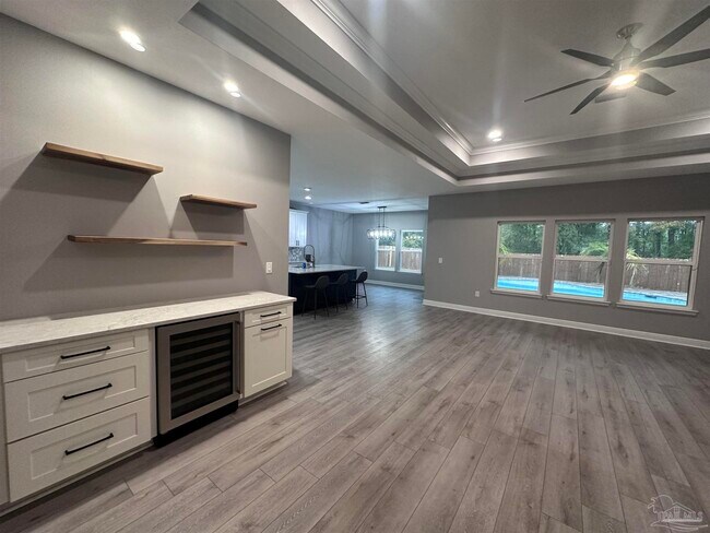 Building Photo - 4745 Dupont Cir