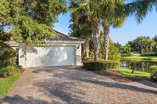 Building Photo - 12223 Pescara Ln