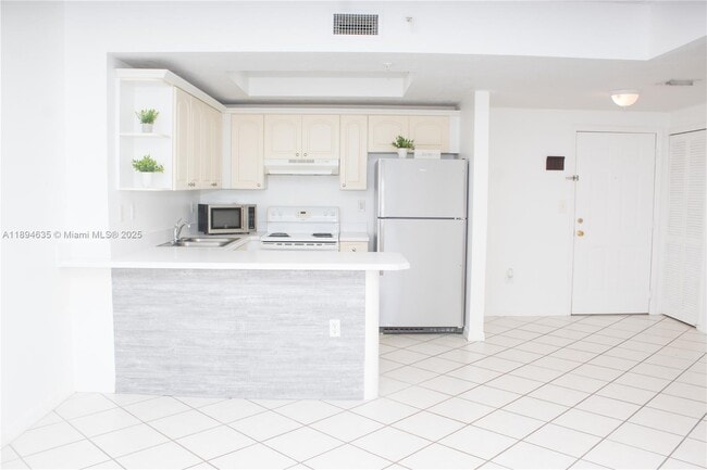 Building Photo - 3500 Coral Wy