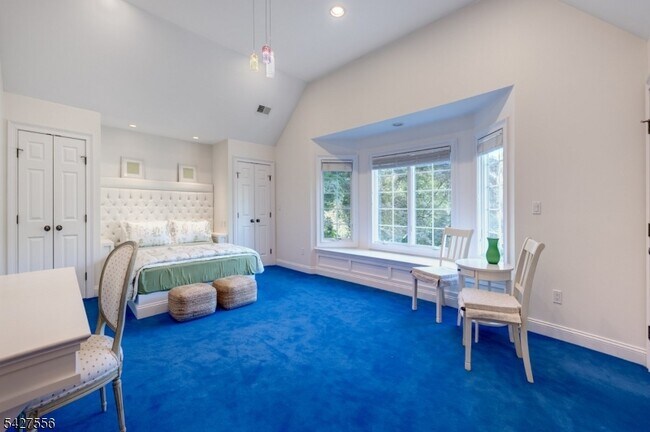 Building Photo - 7 Byron Rd