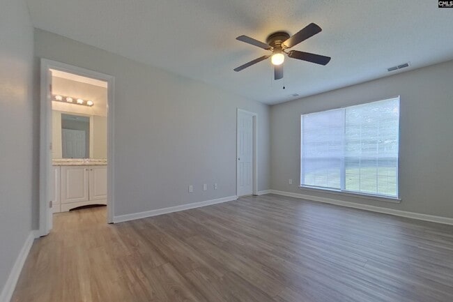 Building Photo - 1401 May Oak Cir