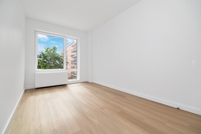 Building Photo - 71-82 Parsons Boulevard