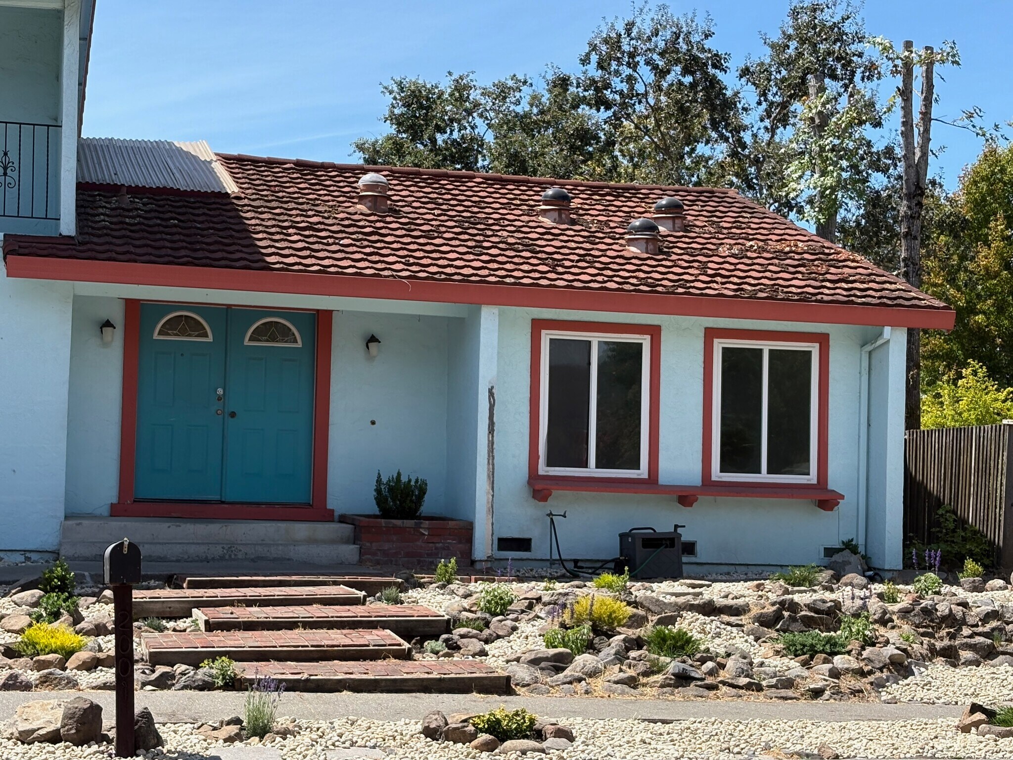 Building Photo - 2001 Contra Costa Ave