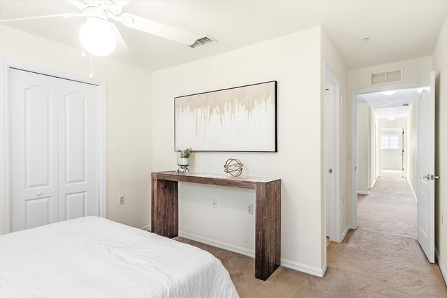 Building Photo - 9420 Ivy Brook Run