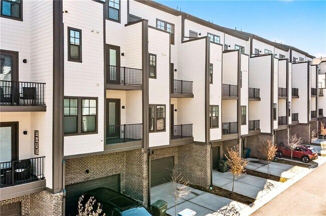 Building Photo - 1338 Booth Ave NW