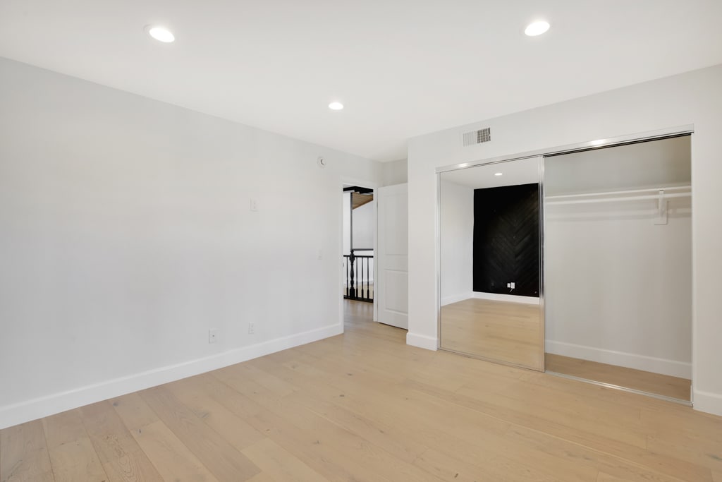 Building Photo - 23450 Park Hermosa