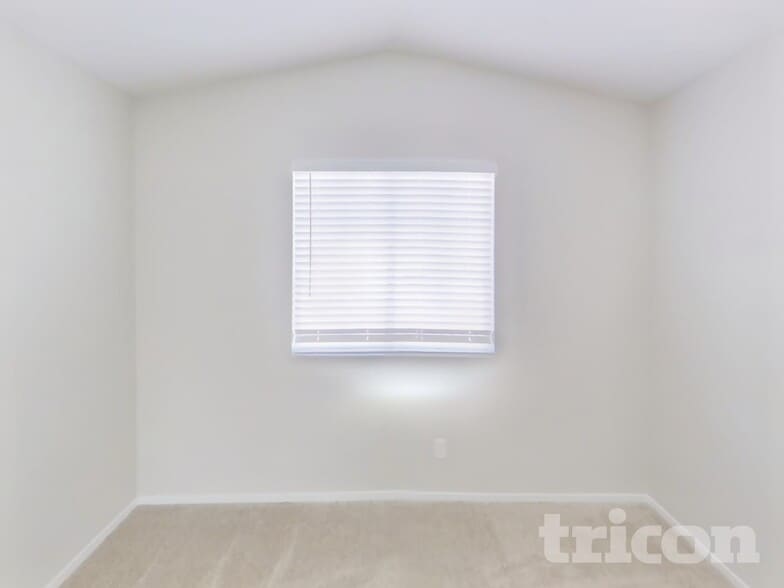 Building Photo - 3632 Mountain River St