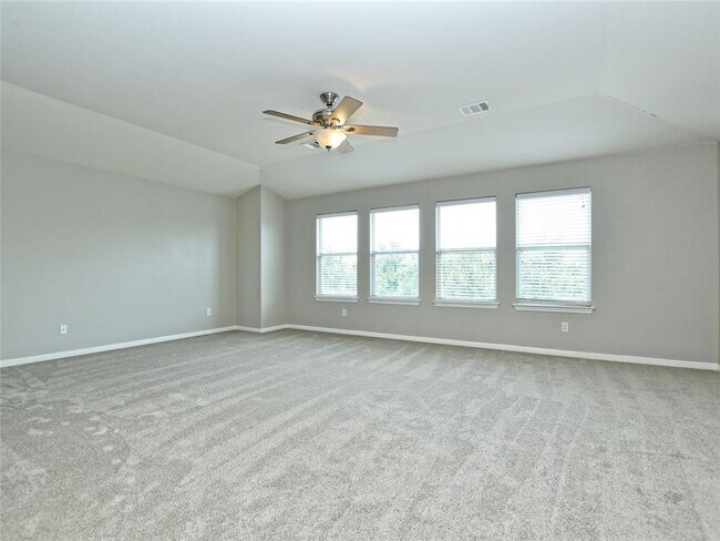 Building Photo - 4228 Rolling Water Dr