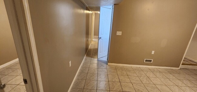 Building Photo - 4401 22nd Ave NW