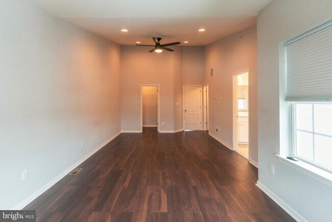 Building Photo - 2305 Maci's Cir