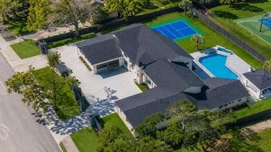 Building Photo - 12564 Memorial Dr