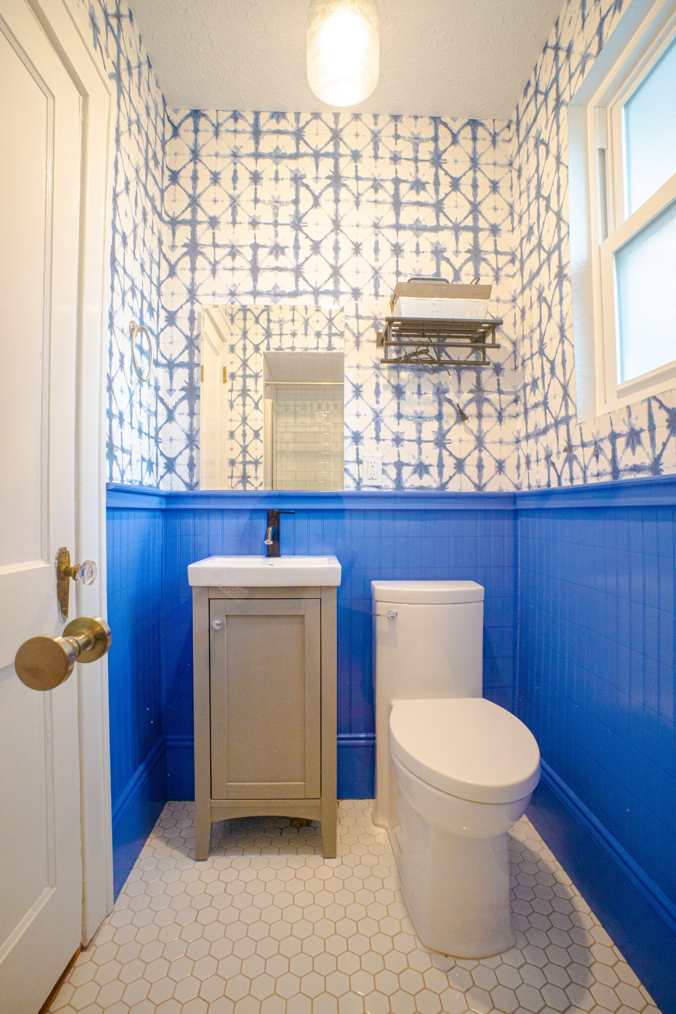 Downstairs full bath with shower - 1215 Landon Ave