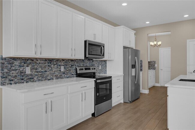 Building Photo - 1964 Burgundy Dr