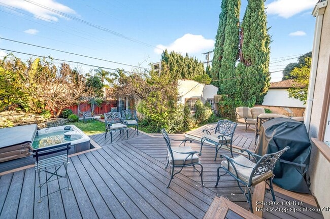 Building Photo - 138 N Hamel Dr