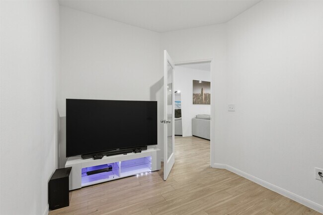 Building Photo - 24042 Hay Needle Ln