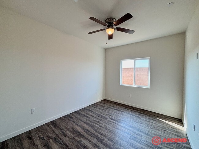 Building Photo - 6012 Curvy Hills Dr