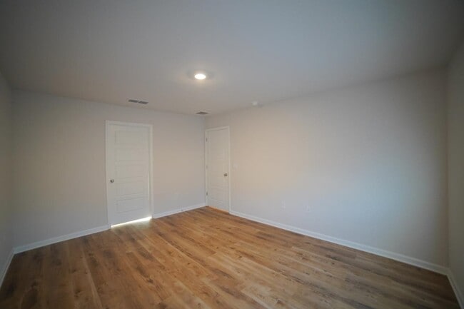 Building Photo - 4053 Brownstone Wy