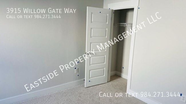 Building Photo - 3915 Willow Gate Wy