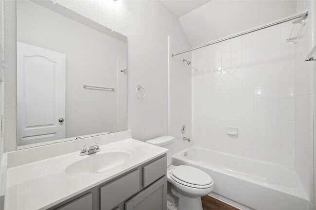 Building Photo - 5309 Camerford Ct