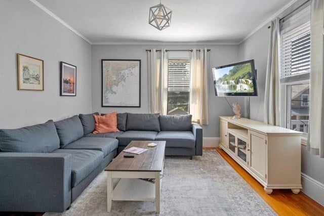 Building Photo - 37 School St