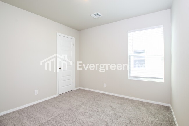 Building Photo - 1100 W Lawton Rd