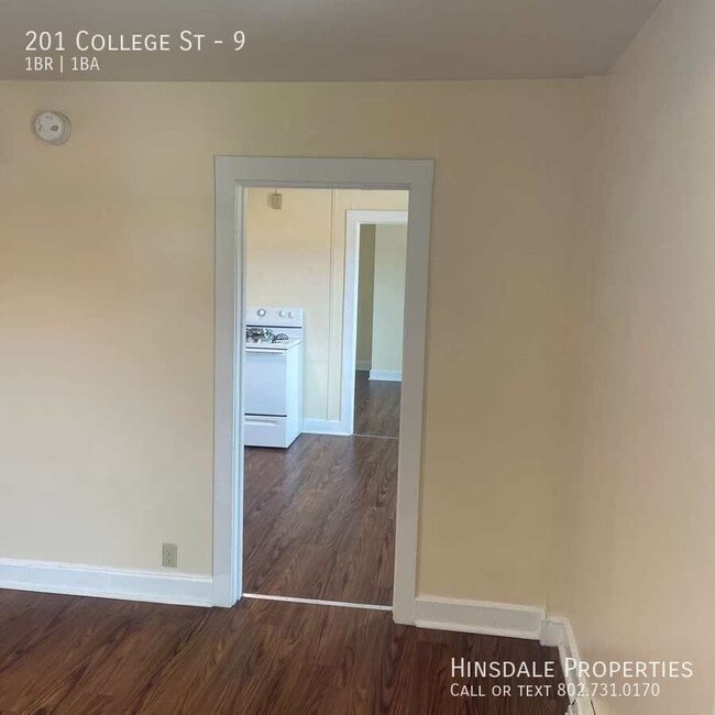 Building Photo - 201 College St