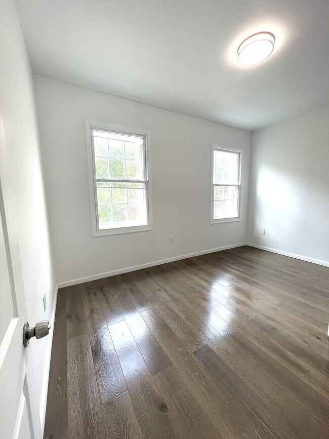 Building Photo - 1015 Spruce St