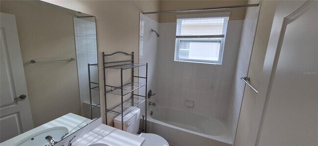 Building Photo - 108 Flame Vine Way