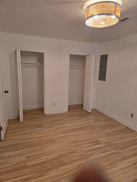 Building Photo - 2515 Arkansas Ave