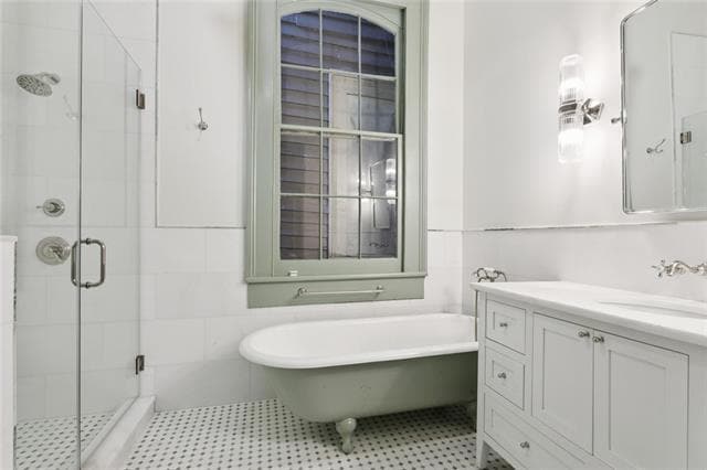 Building Photo - 632 Esplanade Ave