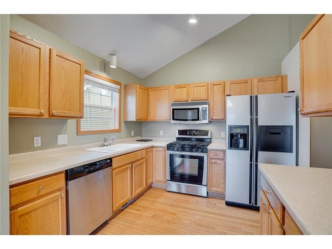 Building Photo - 917 Lindsey Ln